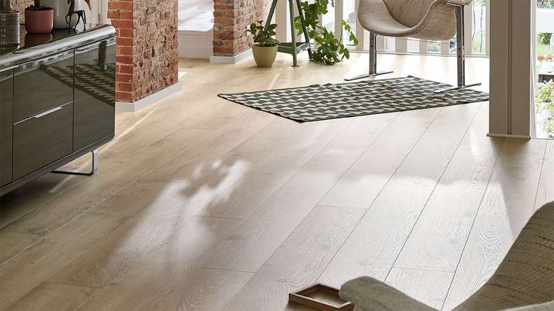 MEISTER Stratifié - MeisterDesign LL 250 Chêne château pure 6840 | gaufrage synchrone (600009-2052248-06840)