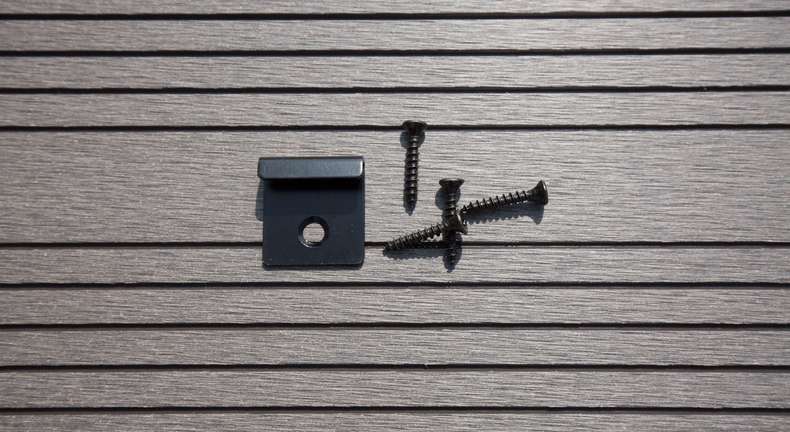 TitanWood Kit complet - 4m lame à âme creuse structure rainurée gris clair 8,8m² compris UK alu