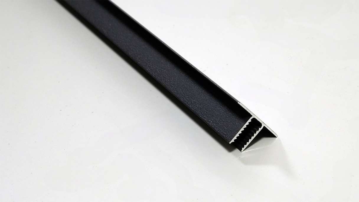 planeo Fassado - Profilé de finition en T noir 2.90m