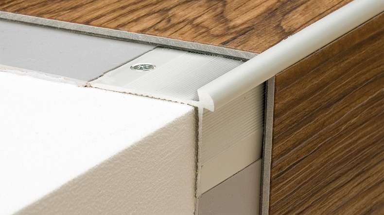 planeo Profilé pour nez de marche 781 - 250 cm