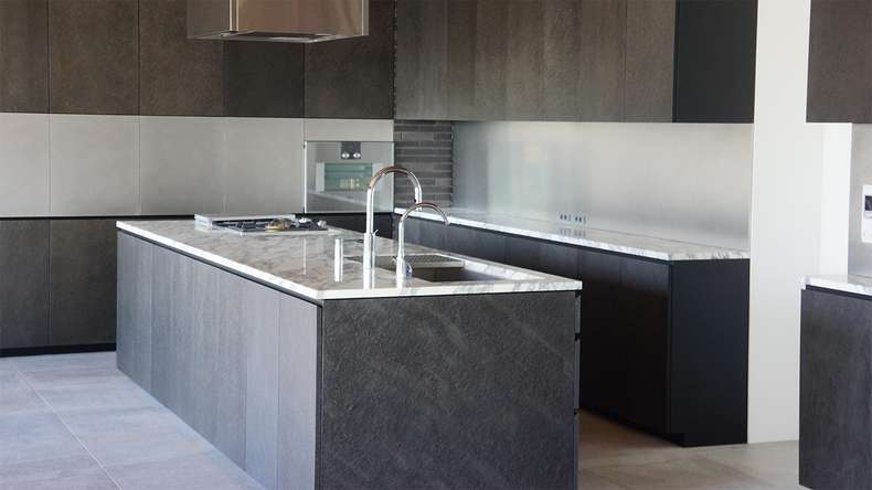 planeo EVOLITH Slate&Stone - Revêtement mural en pierre naturelle Stellar Void 1220 x 610 mm