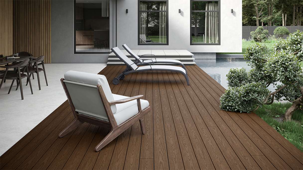 planeo CoEXWood Lame de terrasse WPC massif enrobé - brun clair/brun foncé 4.2m structuré