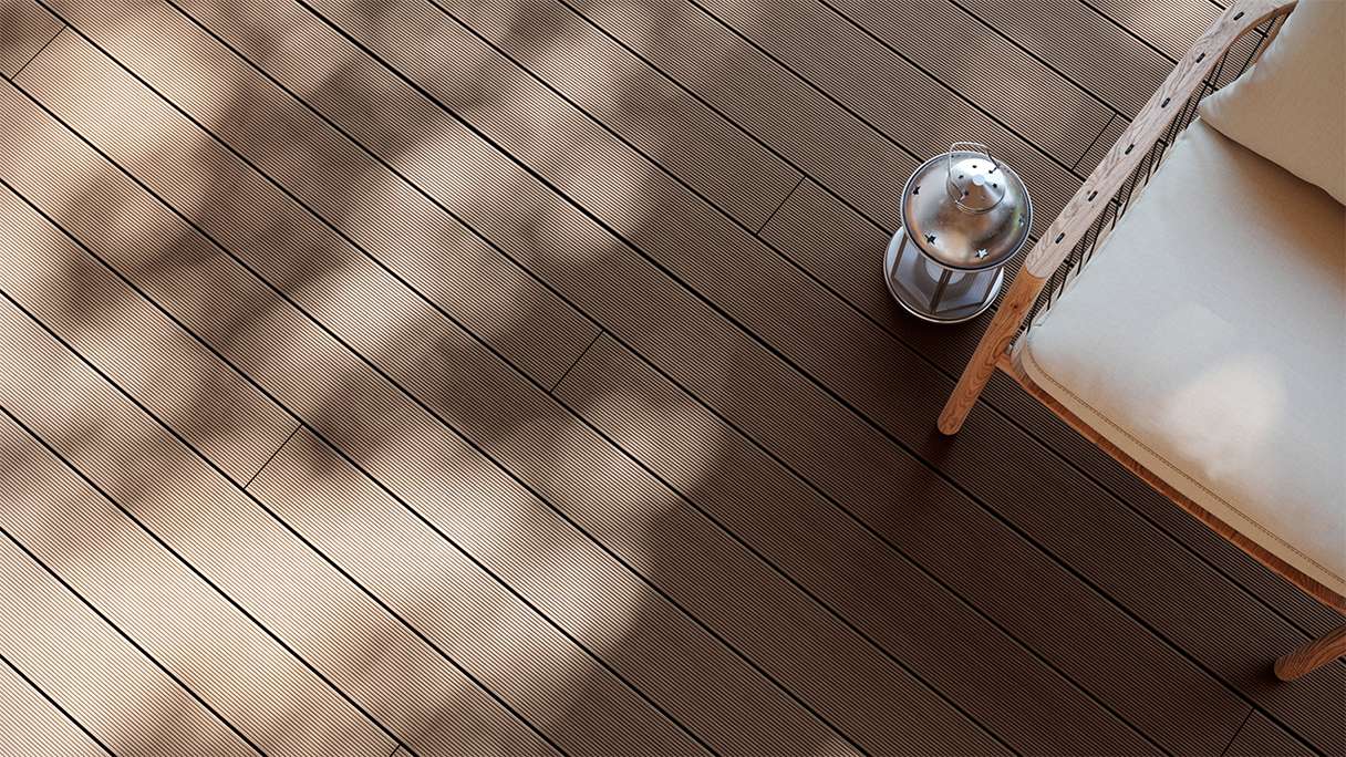 planeo LineWood Lame de terrasse WPC massif - brun foncé 3m rainuré/cannelé