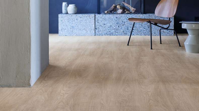 Vinyle adhésif planeo - SilentIQ Wood 2 en 1 pour usage professionnel Marvessa | Isolation phonique intégrée (F-DW-SIQ-16080)