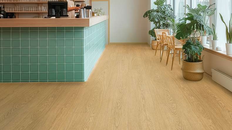 Gerflor vinyle à coller - Creation 40 Lounge Oak Natural | Grain synchronisé