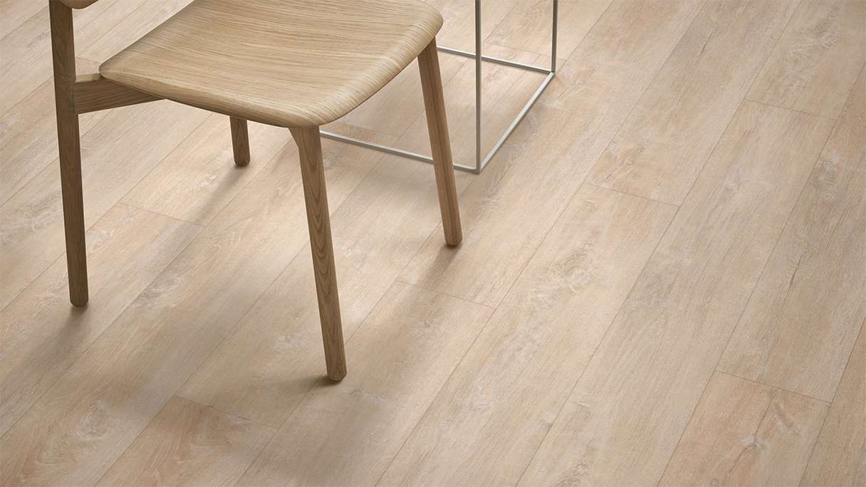 Vinyle adhésif Forbo Enduro - Light Timber (69335DR3)