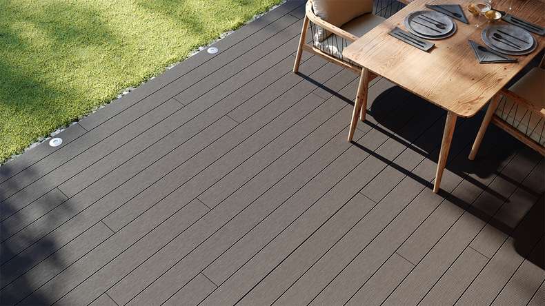 planeo LineWood Lame de terrasse WPC massif - gris clair 4.20m rainuré/cannelé