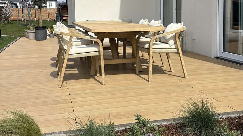 planeo CoEXWood Lame de terrasse WPC massif enrobé - Sable/Caramel 3m structuré