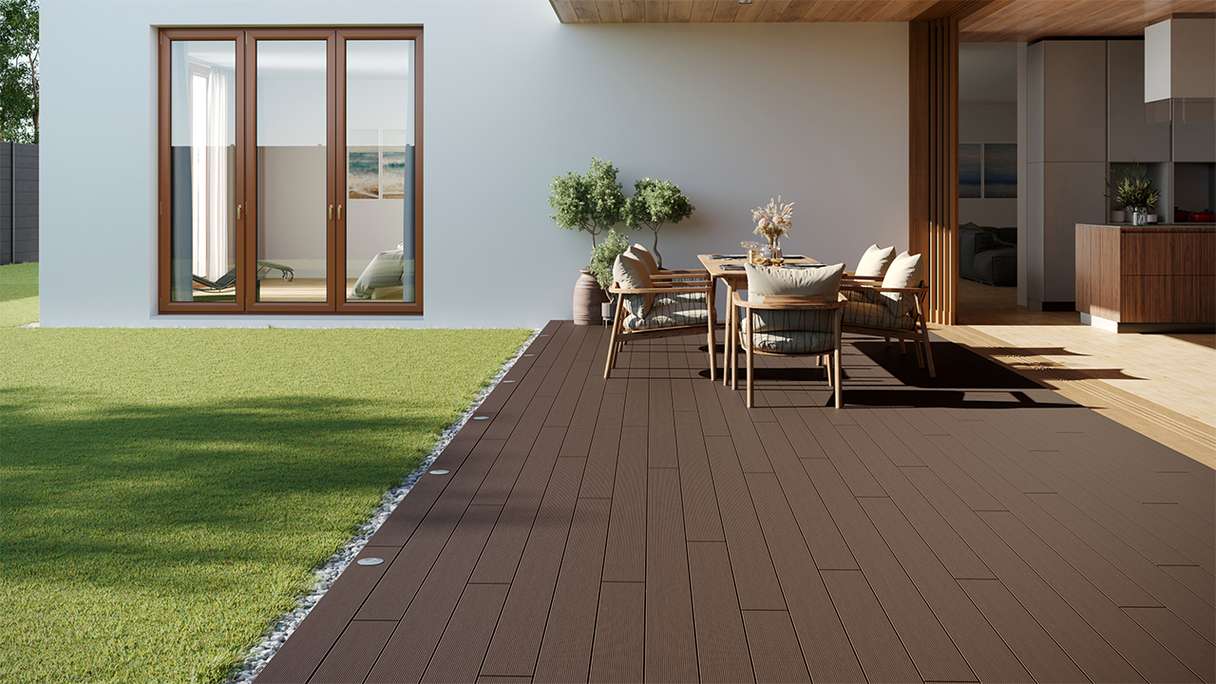planeo LineWood Lame de terrasse WPC massif - brun foncé 3m rainuré/cannelé