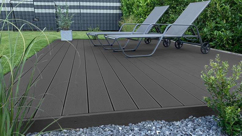 TitanWood Kit complet - 5m lame massive rainurée structure gris foncé 55,8m² compris UK alu