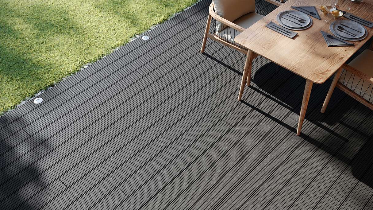 planeo LineWood Lame de terrasse WPC massif - gris foncé 3m rainuré/cannelé