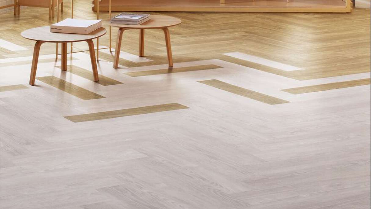 Forbo Allura Wood 55 Vinyle adhésif - Natural Ash 750 x 150 mm (63661DR5)