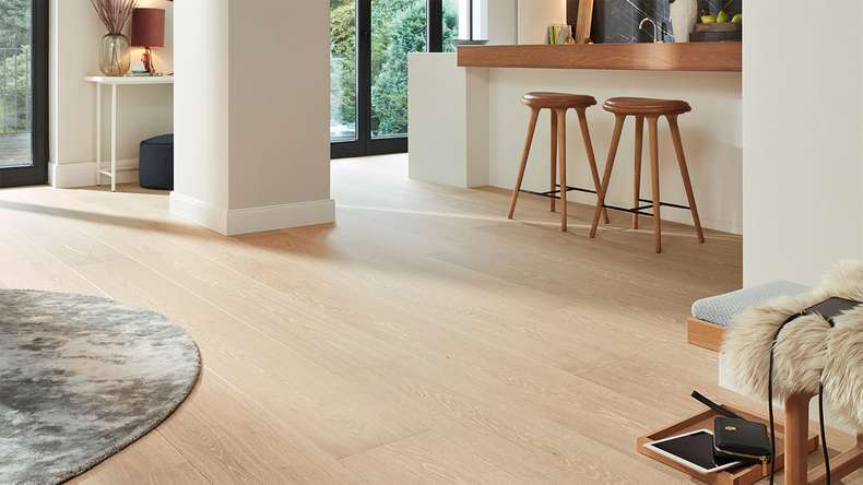 Sol en bois MEISTER Lindura HD 400 - 08922 Chêne naturel champagne vernis ultra mat 2200 x 270 x 11 mm (500214-2200270-08922)