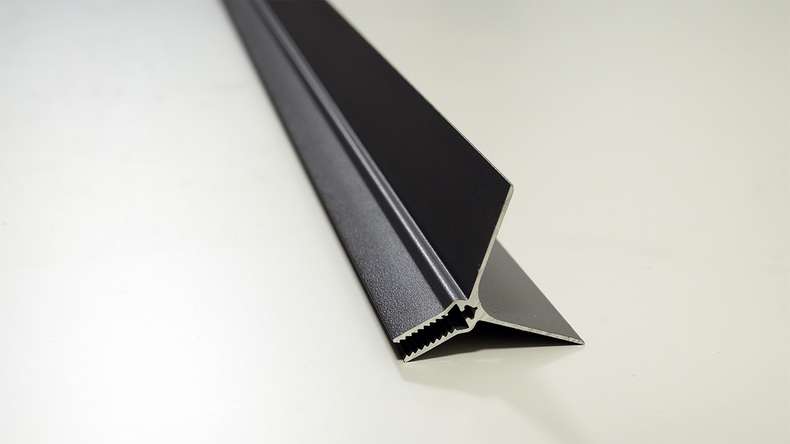 planeo Fassado - Profilé de finition d'angle intérieur en aluminium noir 2.90m