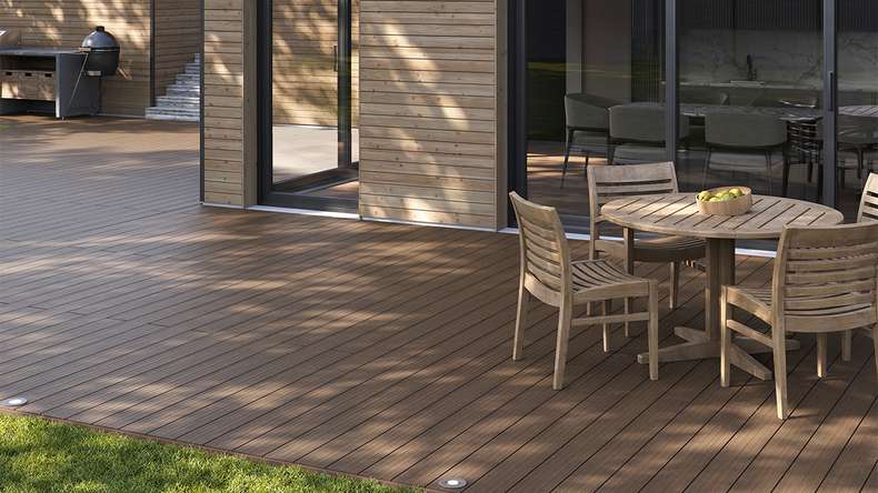 planeo AntikWood Lame de terrasse WPC massif - marron clair 3m vieilli à l'ancienne