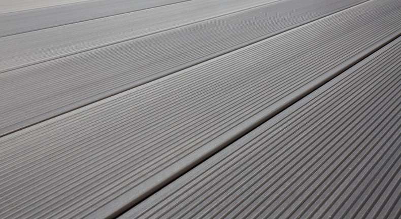 TitanWood Kit complet - 3m lame creuse rainurée structure gris clair 16m² compris UK alu