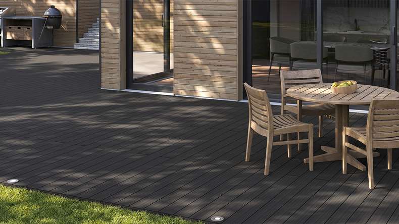 planeo AntikWood Lame de terrasse WPC massif - gris anthracite 3.6m vieilli à l'ancienne
