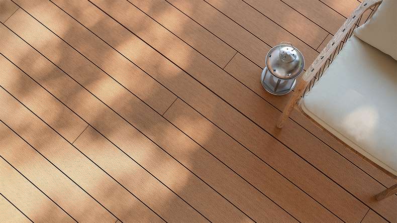 planeo LineWood Lame de terrasse WPC massif - brun clair 3.60m rainuré/cannelé