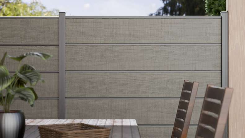 planeo Gardence Simply Premium - Clôture à emboîter en PVC Grey Ash Cut avec pilastres en anthracite 180 x 180 cm