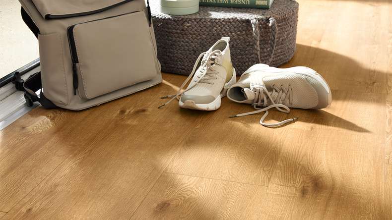 Sol design MEISTER MeisterDesign. next DD 500 S - 07118 Hill Oak | Isolation phonique intégrée (400054-1287220-07118)