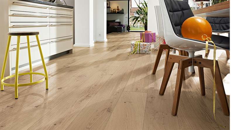 Sol en bois MEISTER Lindura HD 400 - 08935 Chêne animé crème ultra-mat 2200 x 205 x 11 mm (500214-2200205-08935)