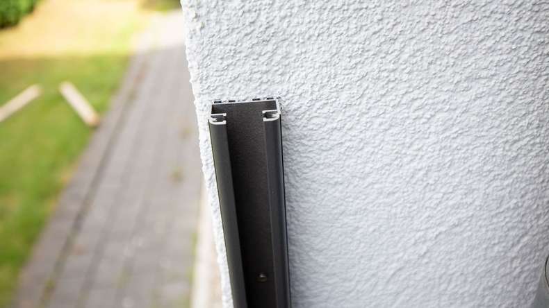 planeo Gardence Strong - Plinthe universelle en aluminium Anthracite 300 cm