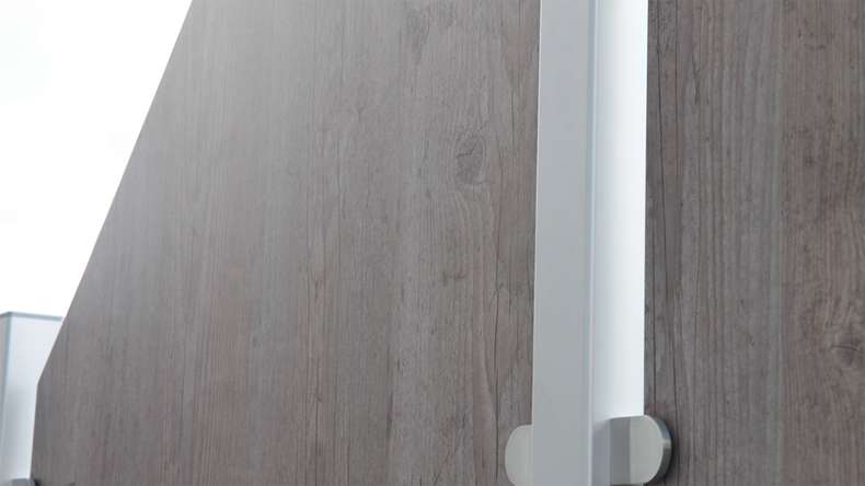 planeo Gardence Resistant - Clôture pare-vue HPL sur chant - aspect bois 90 x 180cm