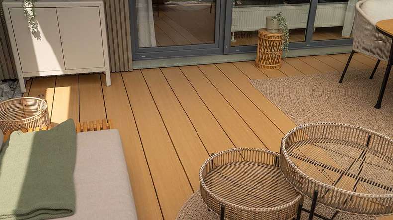 planeo MAXLine Nature - WPC CoEx lame de terrasse XL gainée chambre creuse - sable 3m structuré/lisse brossé