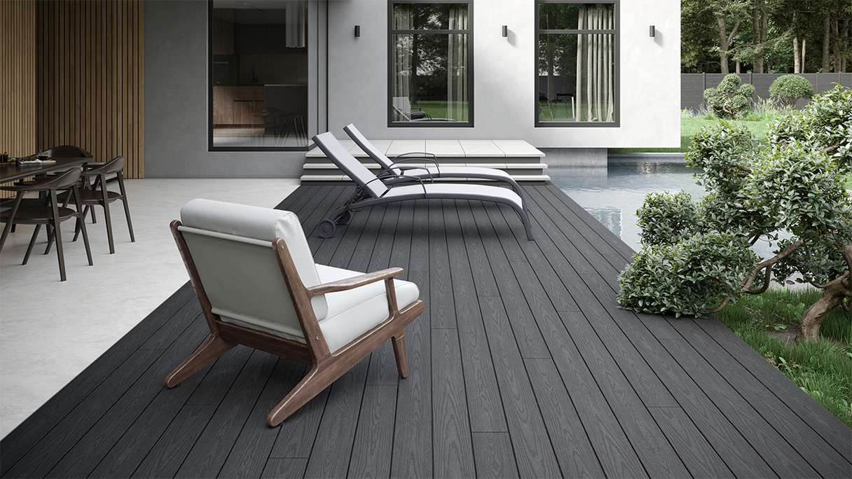 planeo CoEXWood Lame de terrasse WPC massif enrobé - gris anthracite/gris brun 3m structuré