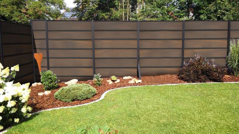 planeo Gardence Deluxe - Clôture composite Premium noyer