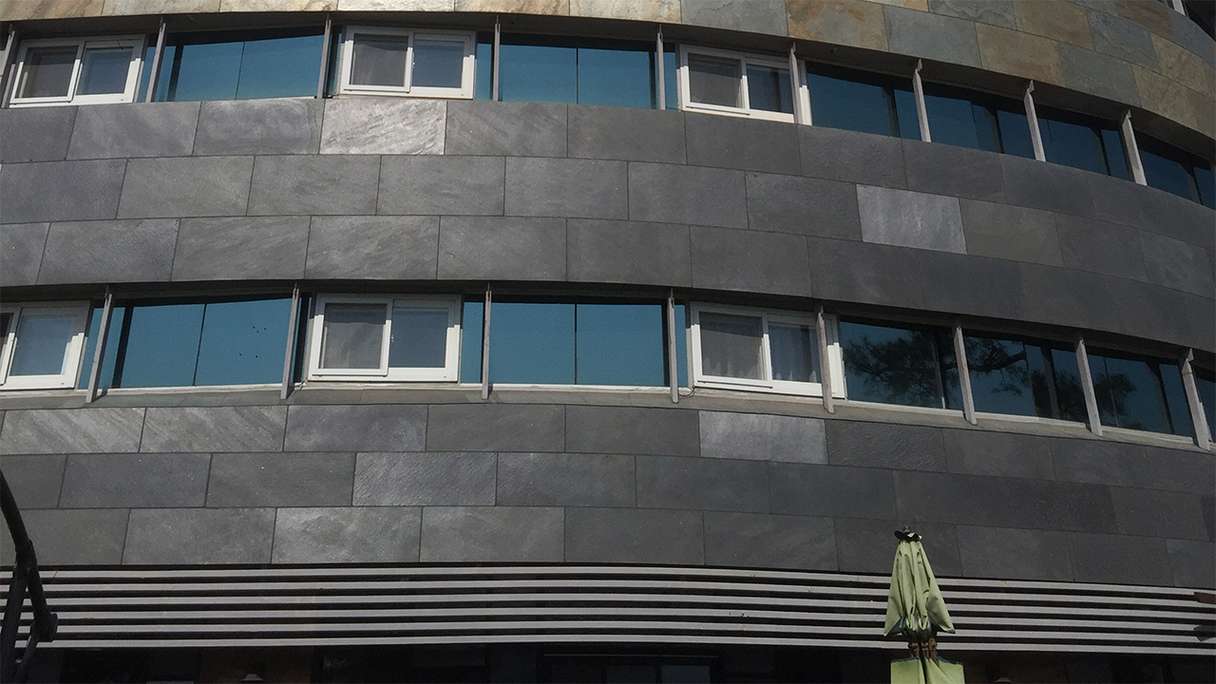 planeo EVOLITH Slate&Stone - Revêtement mural en pierre naturelle Stellar Void 1220 x 610 mm