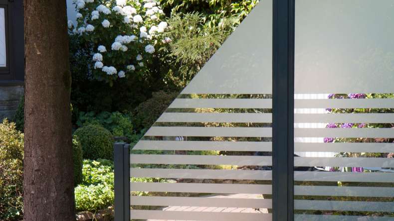 planeo Gardence Flair - Brise-vue en verre incliné 90 x 180 cm