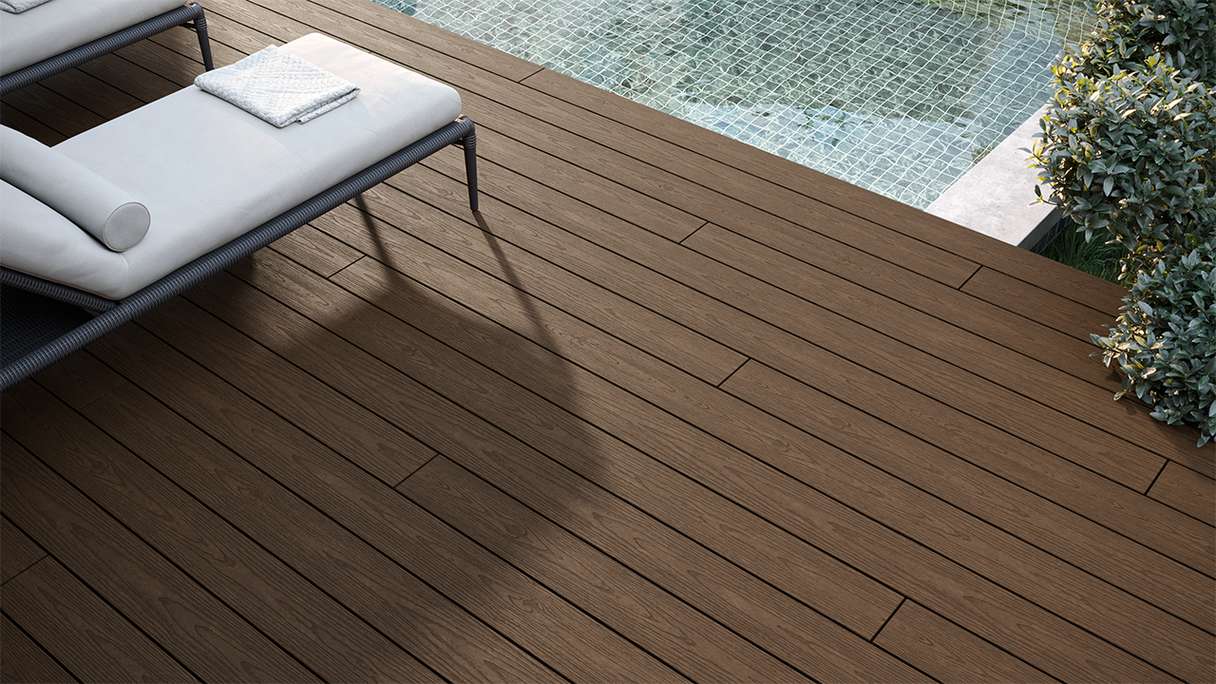 planeo CoEXWood Lame de terrasse WPC massif enrobé - brun clair/brun foncé 4.2m structuré