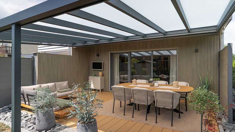 planeo MAXLine Nature - WPC CoEx lame de terrasse XL gainée chambre creuse - sable 3m structuré/lisse brossé