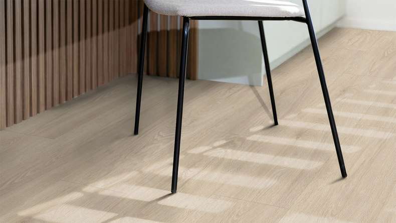 Gerflor Sol PVC clipsable - Virtuo 55 Rigid Acoustic EIR Blomma Light | isolation phonique intégrée (39061464)