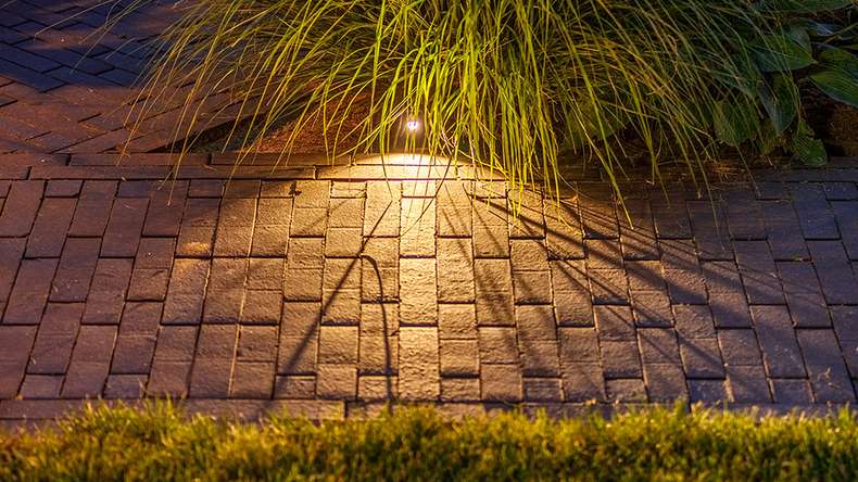 planeo Éclairage de jardin 12V - Applique murale et lampe de sol à LED Tiga DL - 5W - 75 lumens