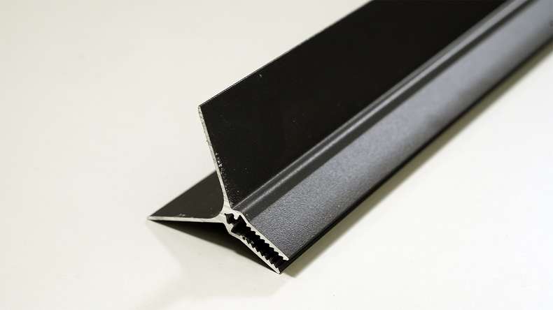planeo Fassado - Profilé de finition d'angle intérieur en aluminium noir 2.90m