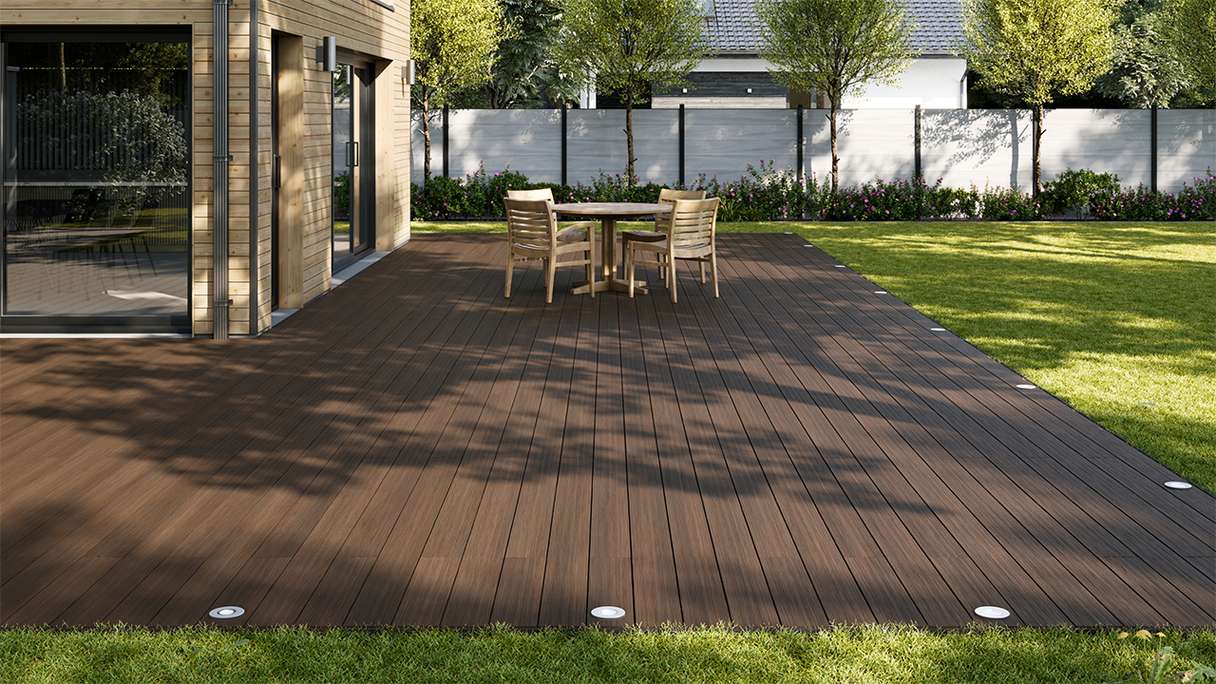 planeo AntikWood Lame de terrasse WPC massif - brun 4.8m vieilli à l'ancienne