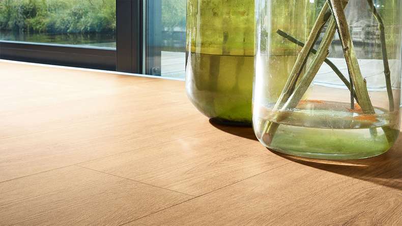 Sol design MEISTER MeisterDesign. next DD 500 S - 06999 Golden Oak | Isolation phonique intégrée (400054-1287220-06999)