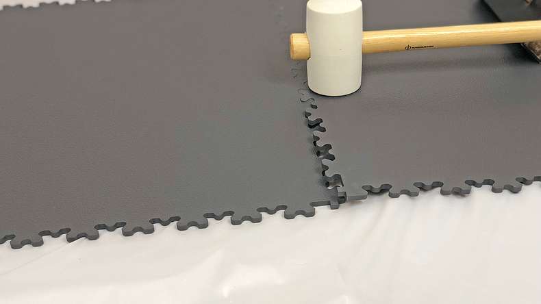 Revêtement de sol Gerflor pour garage - R-Tile 9004 Black (39579004)