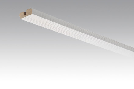 Plinthes MEISTER garniture de plafond en pin blanc 4005 - 2380 x 40 x 15 mm