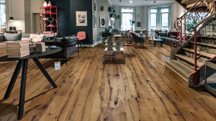 Kährs parquet Da Capo - Chêne massif raboté à la main design de chutes de bois