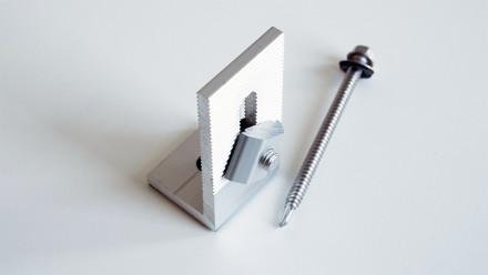 planeo L kit d'équerres pour toits en tôle trapézoïdale ou en bitume en aluminium 1 pièce
