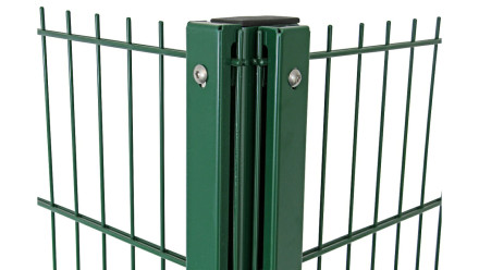 Poteaux d'angle d'intimité type WSP vert mousse pour clôture à double maille