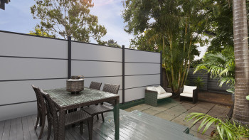 planeo Gardence Resistant - Clôture à composer HPL horizontale gris uni 180 x 180 cm